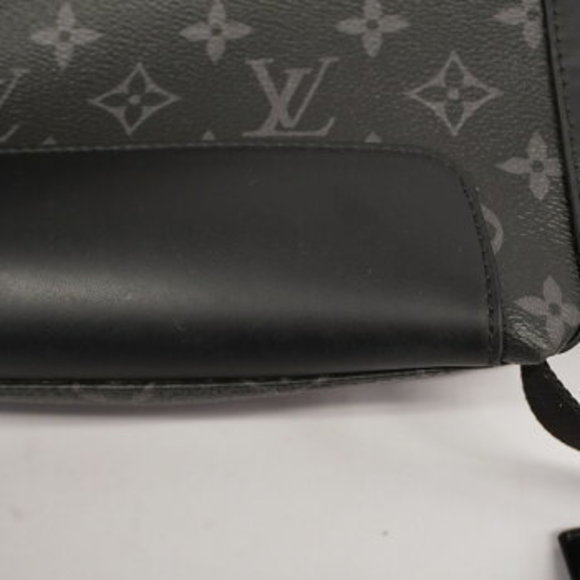 Louis Vuitton Monogram Eclipse Messenger Voyage PM Shoulder Bag - Picture 6 of 8